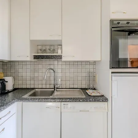 Comfortable Duplex - In The Heart Of For 8 Apartman *